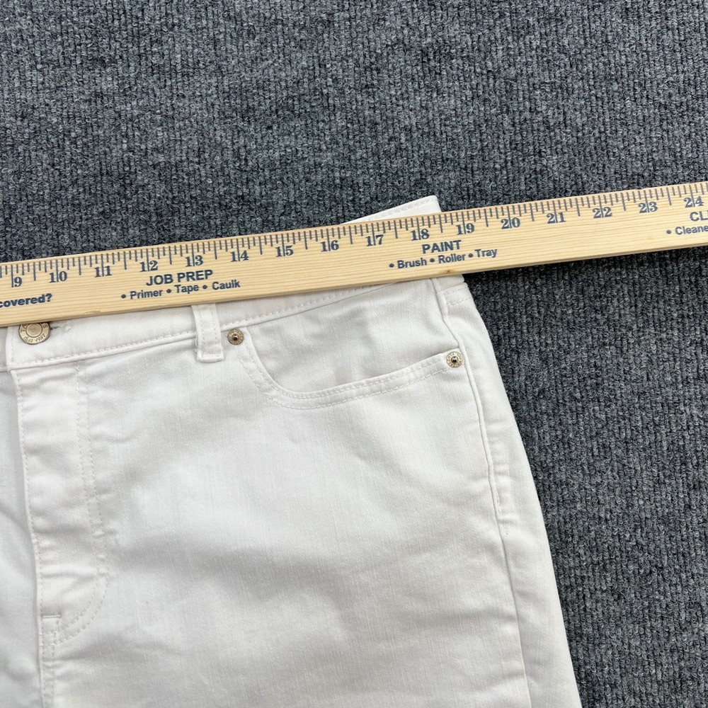Talbots Girlfriend Short Womens Size 14 White Denim Cuffed Classic Preppy - Picture 5 of 8